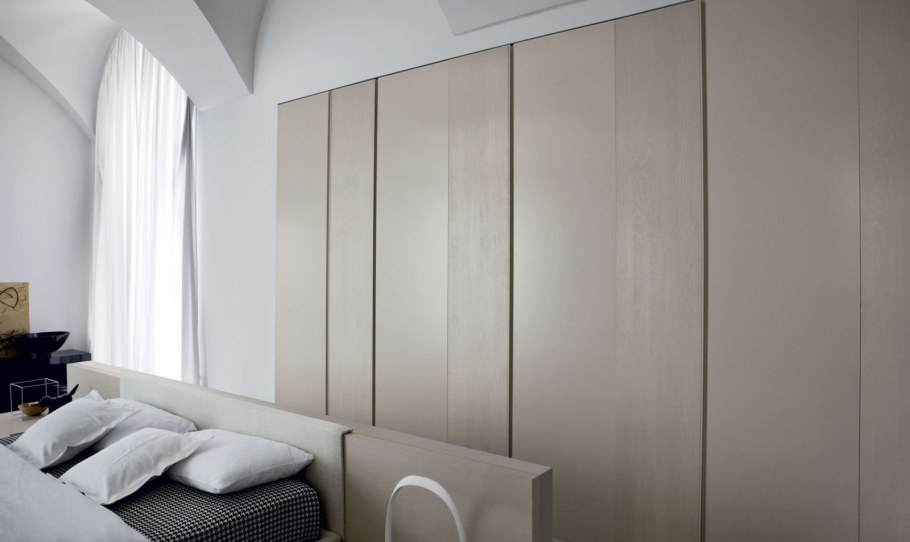 Встроенные шкафы без ручек