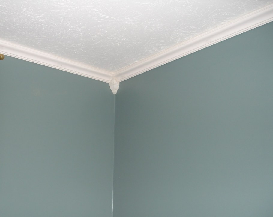 Потолок без потолочного плинтуса