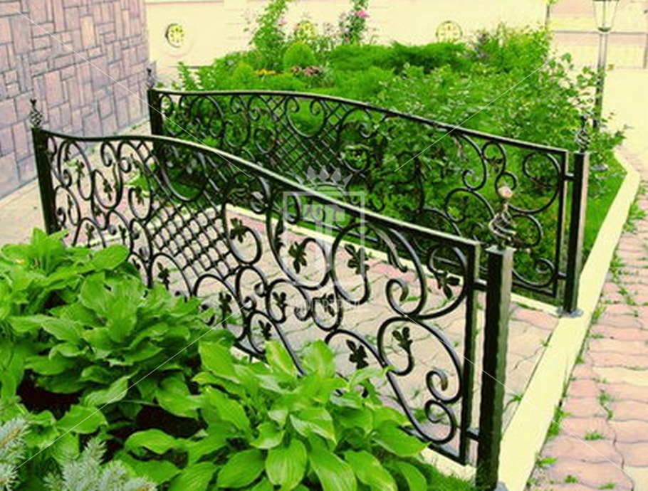 Кованые ограждения для клумб