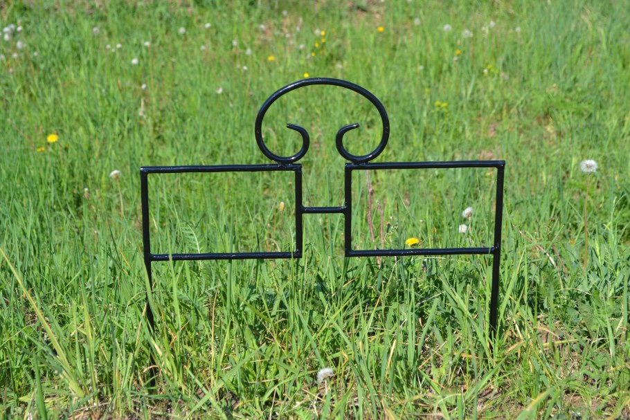 Ограда для клумбы Фаберже золотистый