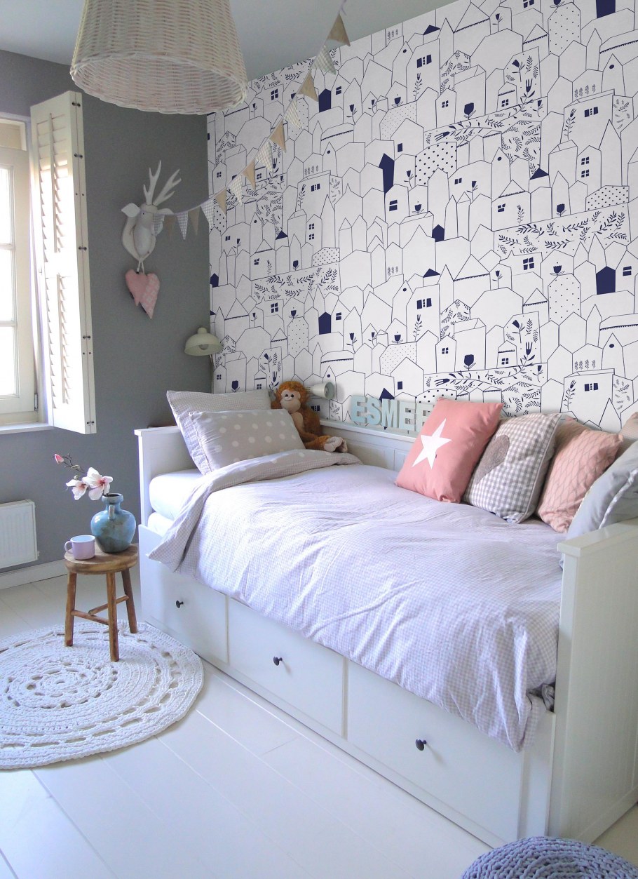 Фотообои в комнату подростка девочки