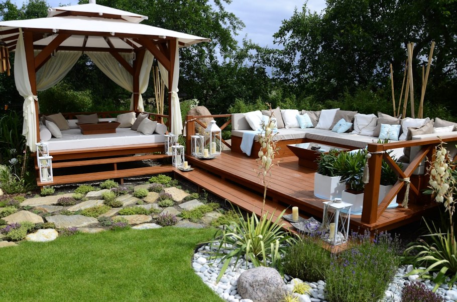 Уютная беседка