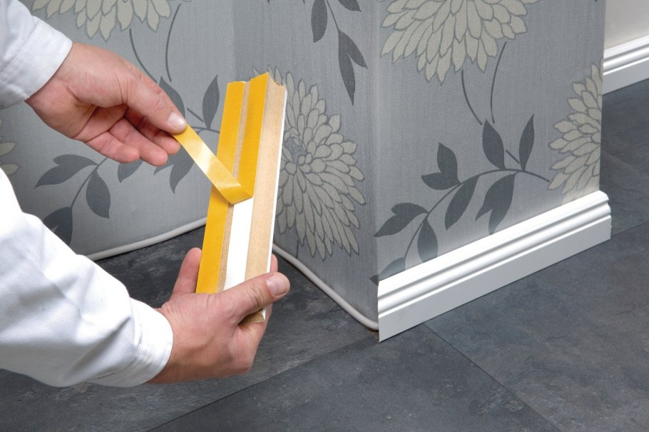 Плинтус гибкий напольный