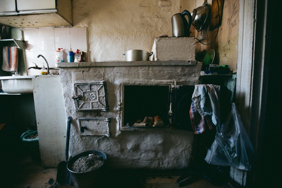 Кухня в бараке Старая