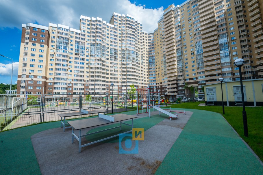 Одинбург двор