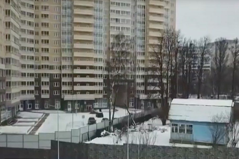 Частный дом во дворе многоэтажки Одинцово