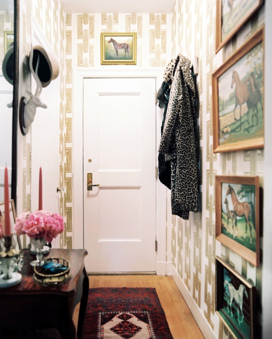 Декор маленькой прихожей