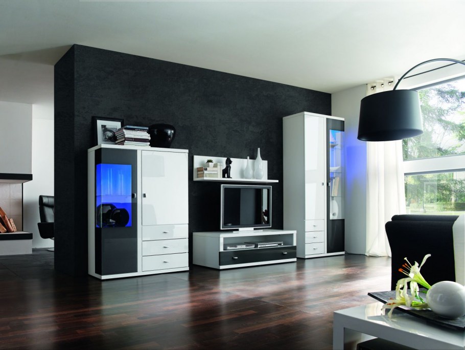 Черно белая стенка в гостиную