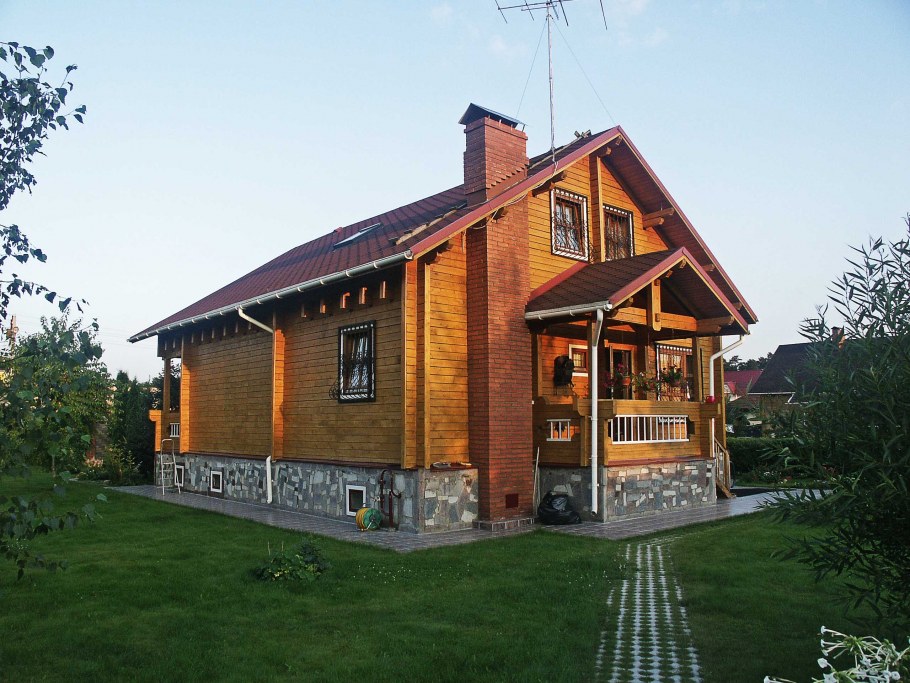 Реконструированный деревянный дом