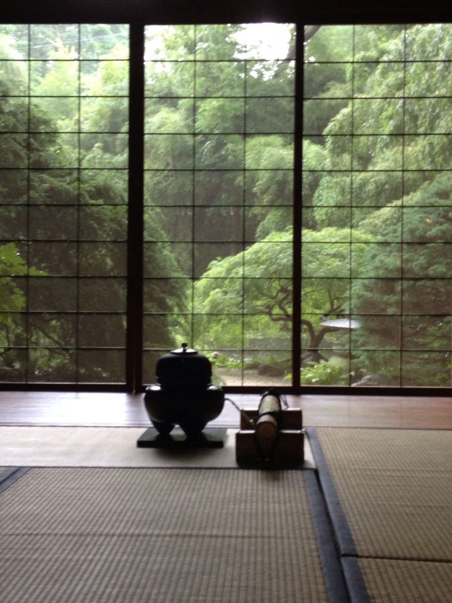 Окна в японском стиле