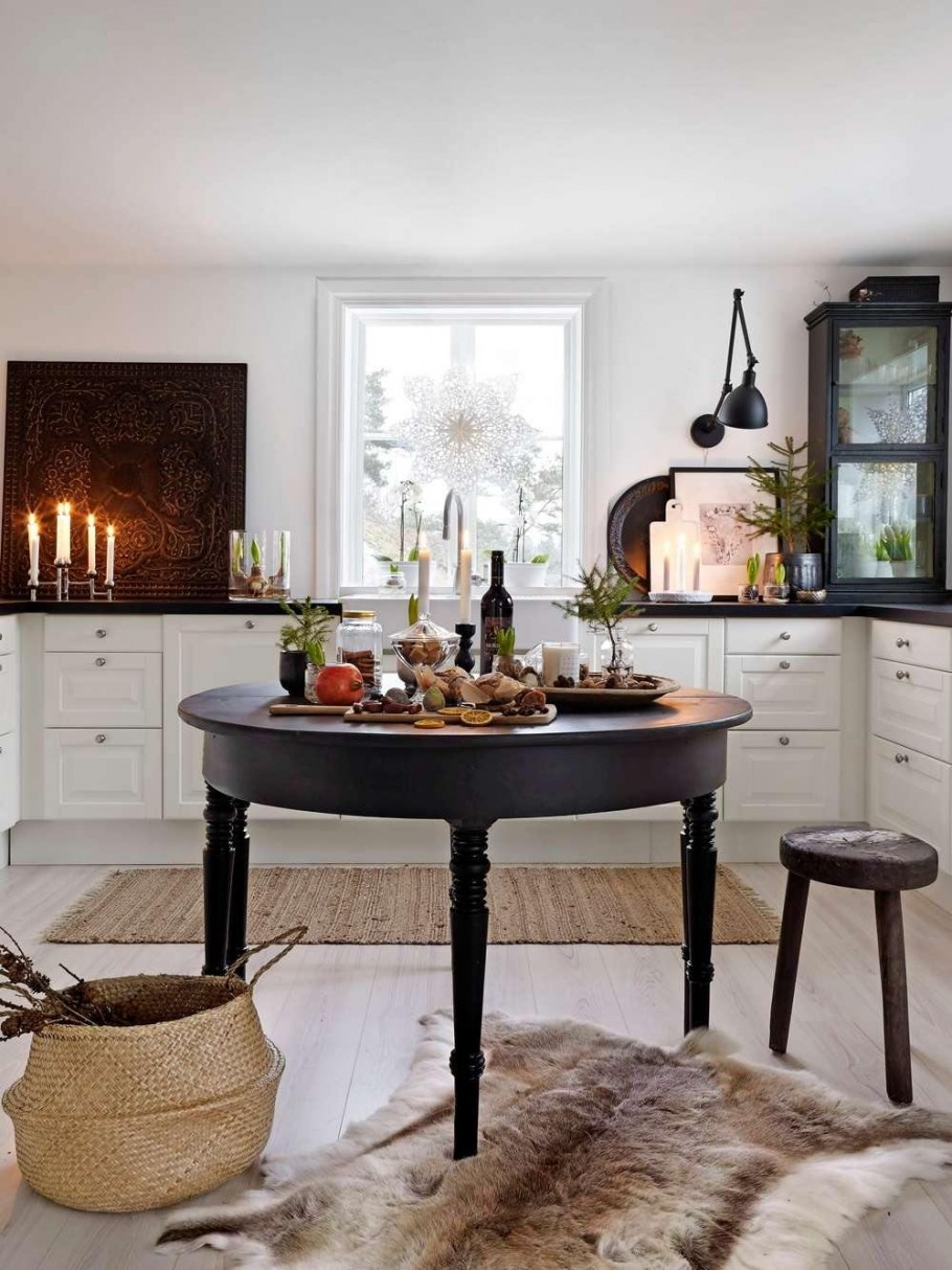 Кухня с эркером в скандинавском стиле