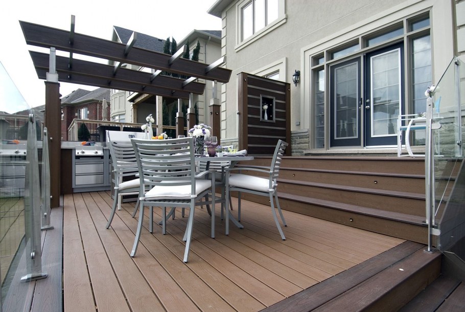 Стильное ограждение террасы