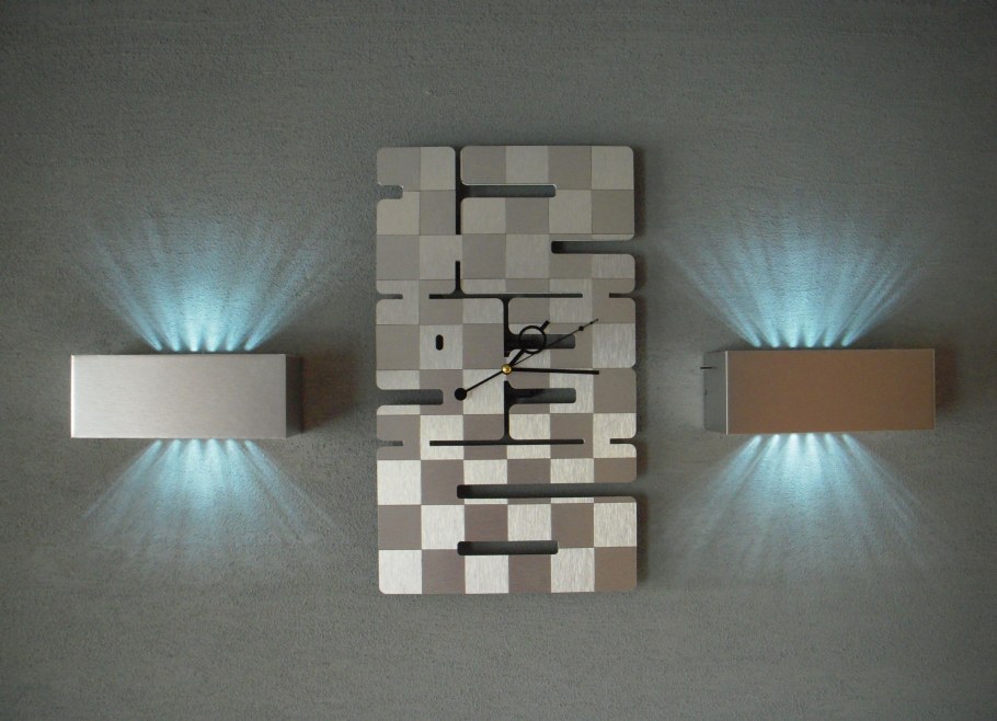 Настенный светильник