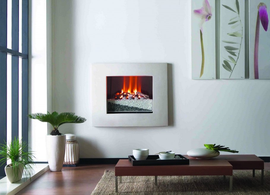 Электрический камин в гостиной