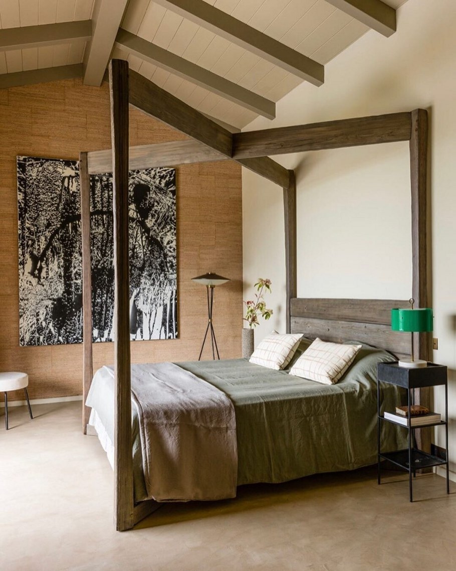 Колонны в интерьере кухни