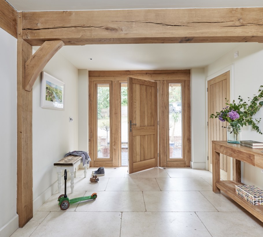 Спальня на мансарде в эко стиле