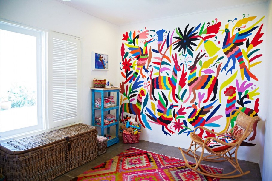 Роспись стен яркими красками