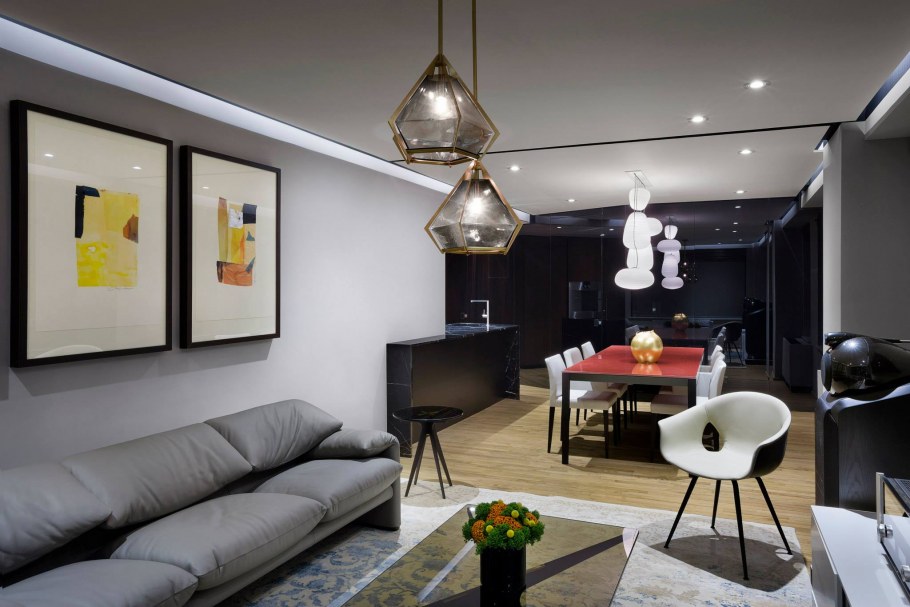 Диван для кухни фиолетового цвета фото в интерьере