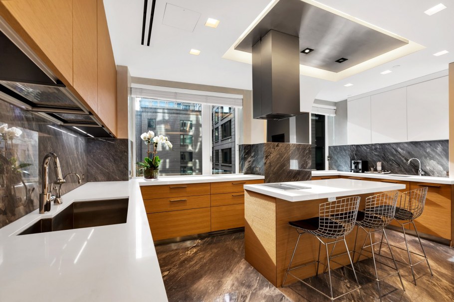 Mid-Century Modern стиль в интерьере люстры в прихожей