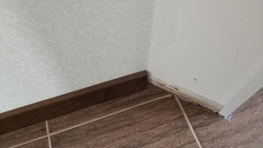 Плинтус под нестандартным углом