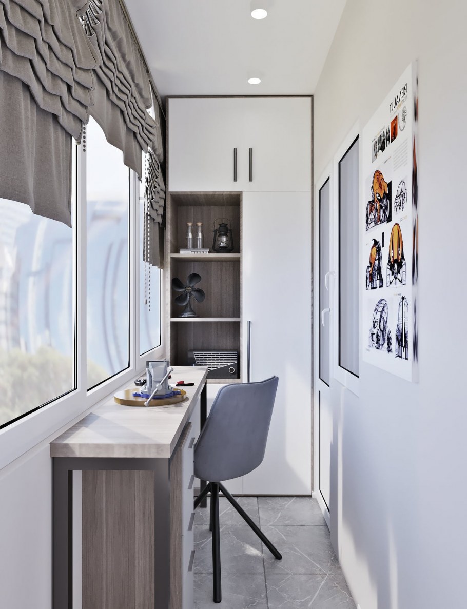 Маленький узкий балкон