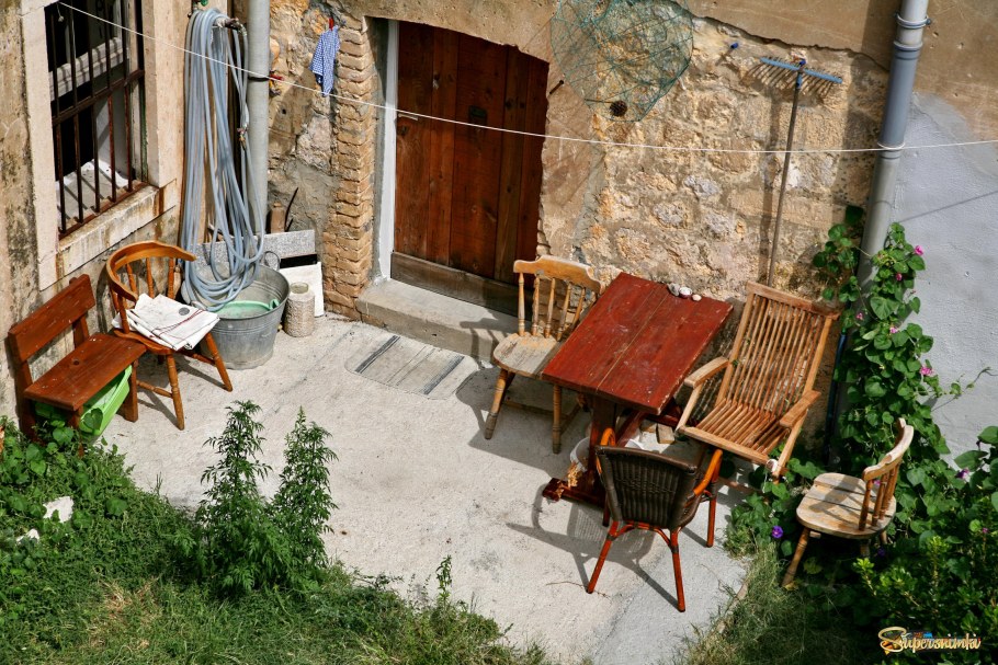 Уютный мой дворик