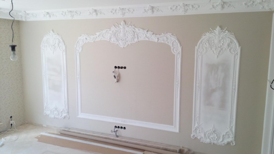 Лепнина рамки на стенах