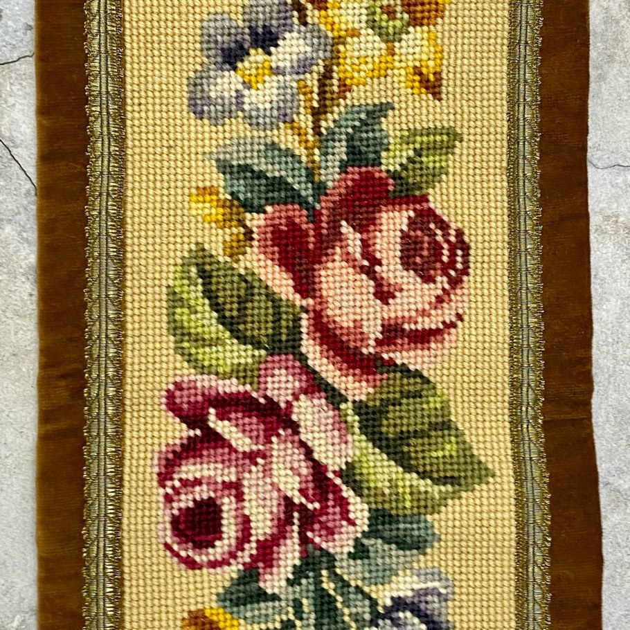 Гобеленовая сонетка