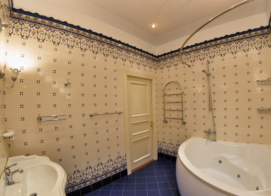 Отделка ванных комнат и туалетов керамикой