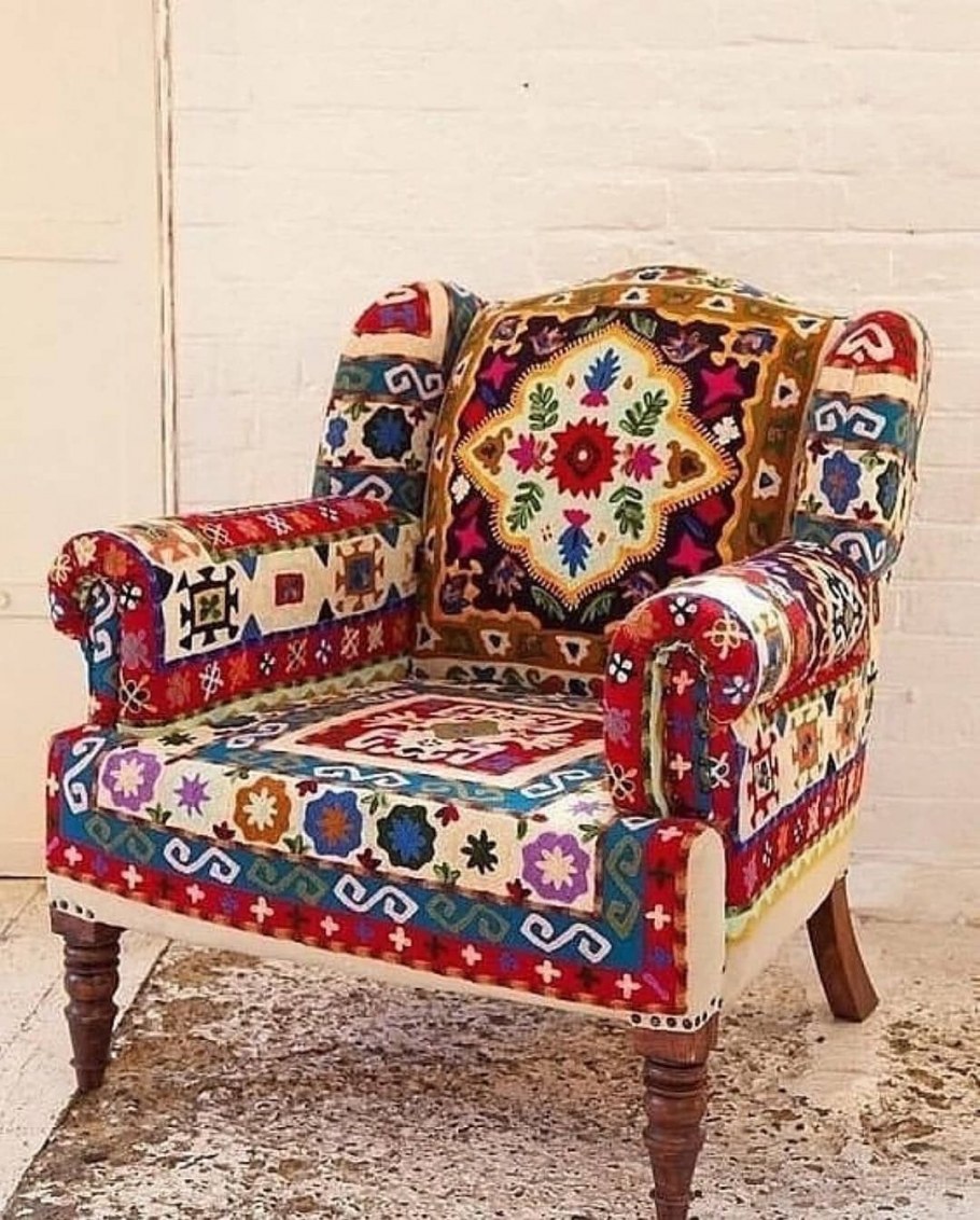 Кресло в индийском стиле