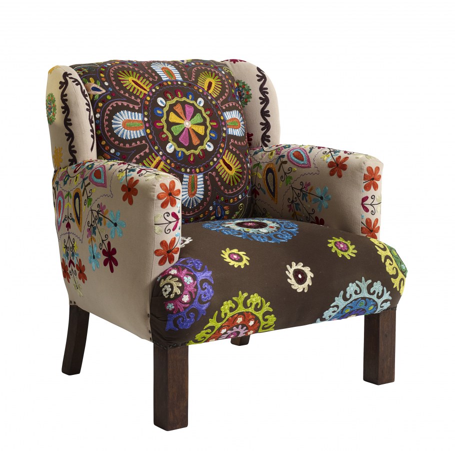 Стул в индийском стиле