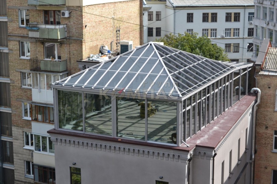 Стеклянные кровли на зданиях