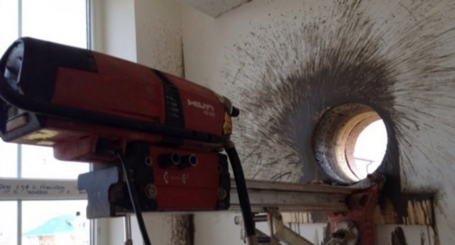 Выбуривание отверстий в бетоне