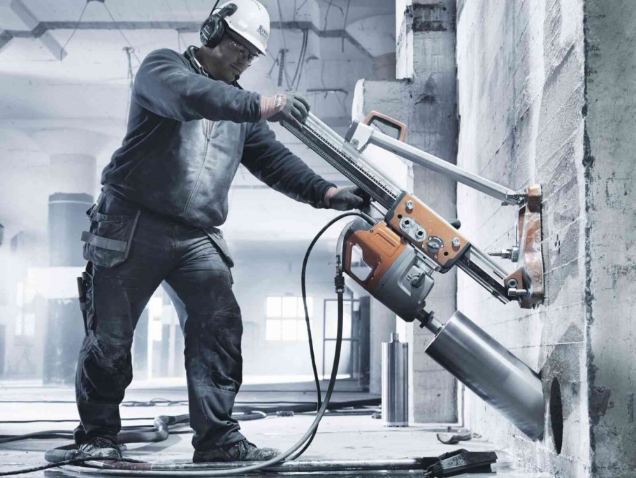 Алмазное бурение СПЕЦСТРОЙТЕХ