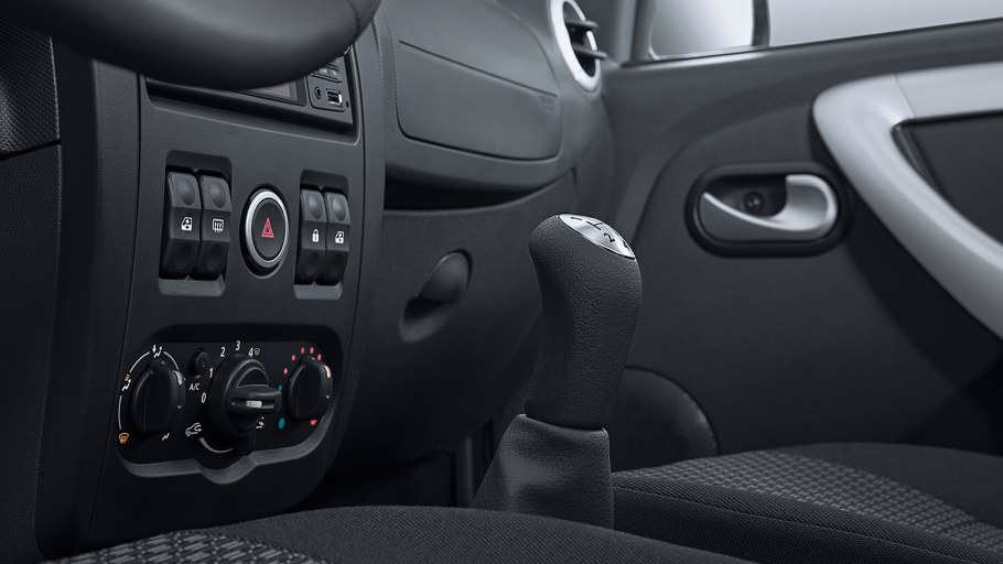 Lada Largus 2015 салон