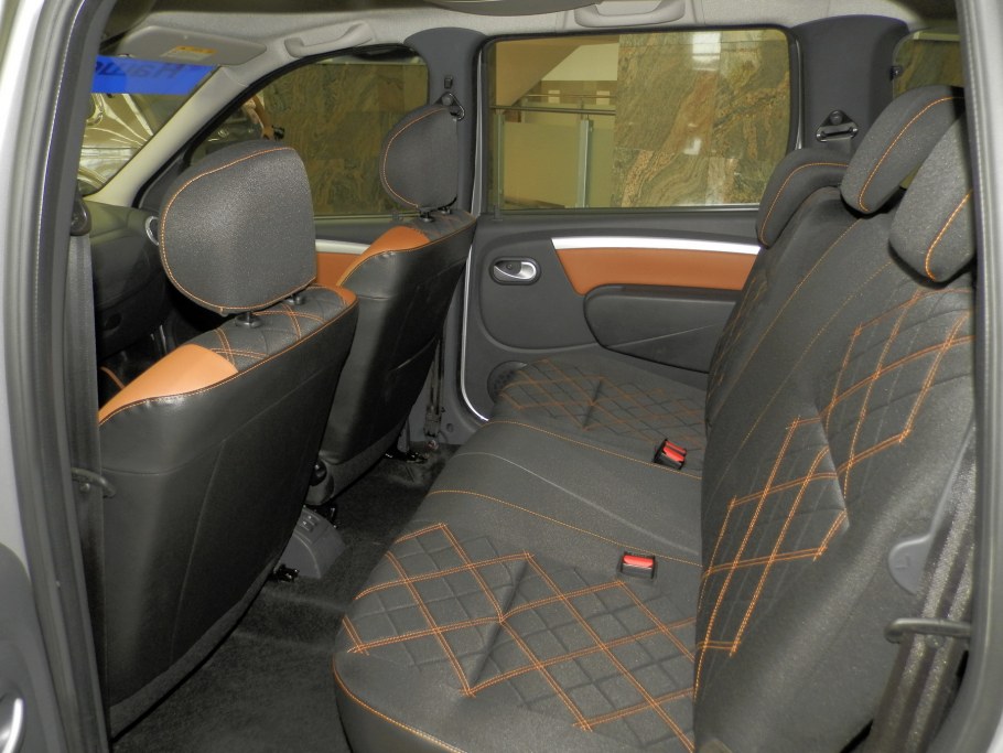 Lada Largus Cross салон