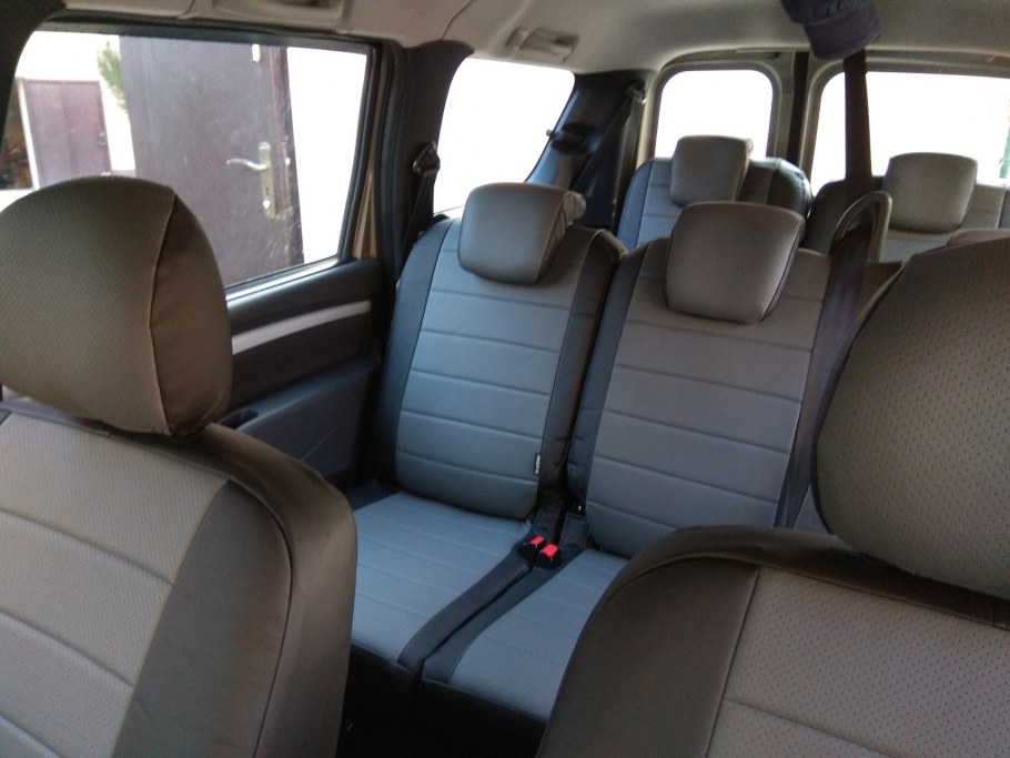 Lada Largus салон