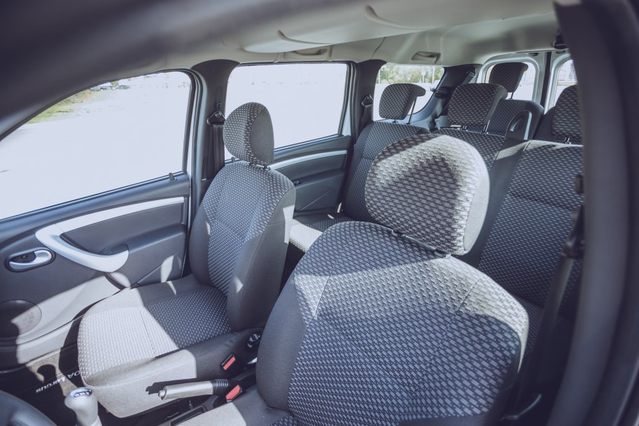 Lada Largus 5 местный