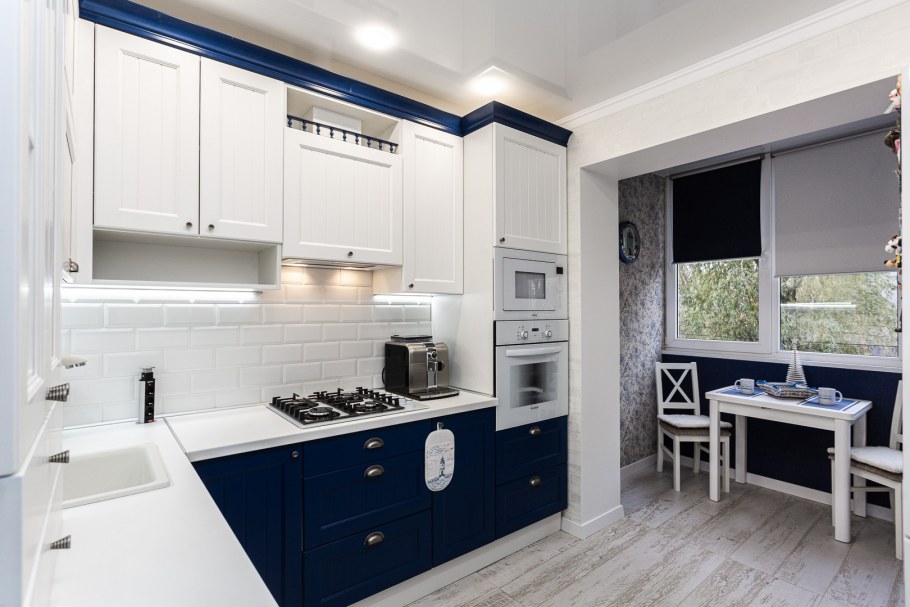 Кухня столовая в морском стиле