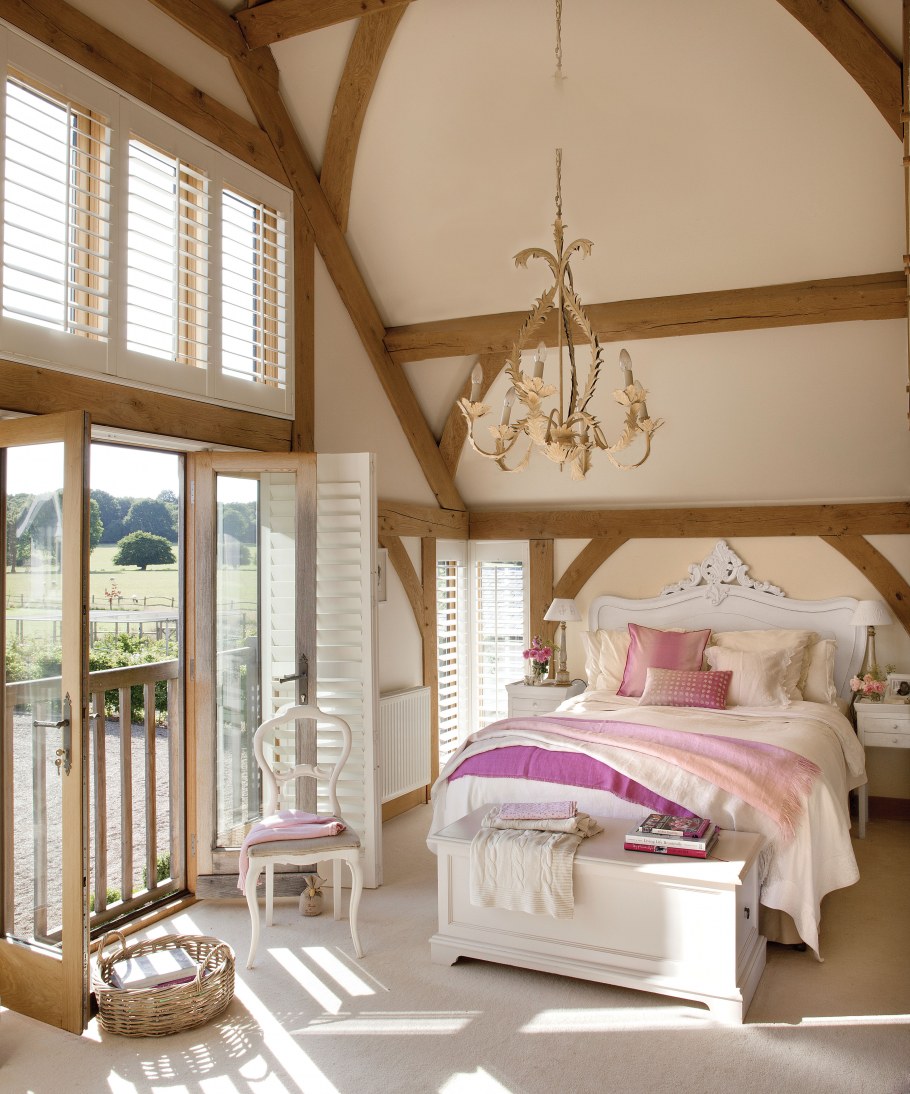 Спальня в загородном доме