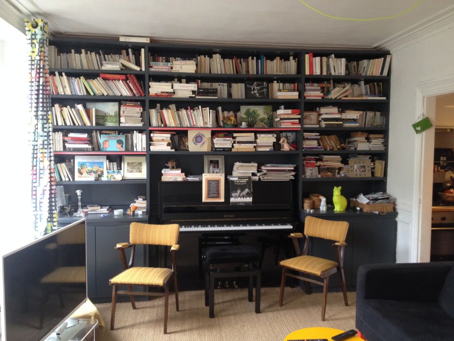 Комната с пианино