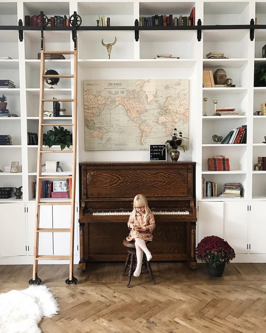 Пианино в детской комнате интерьер