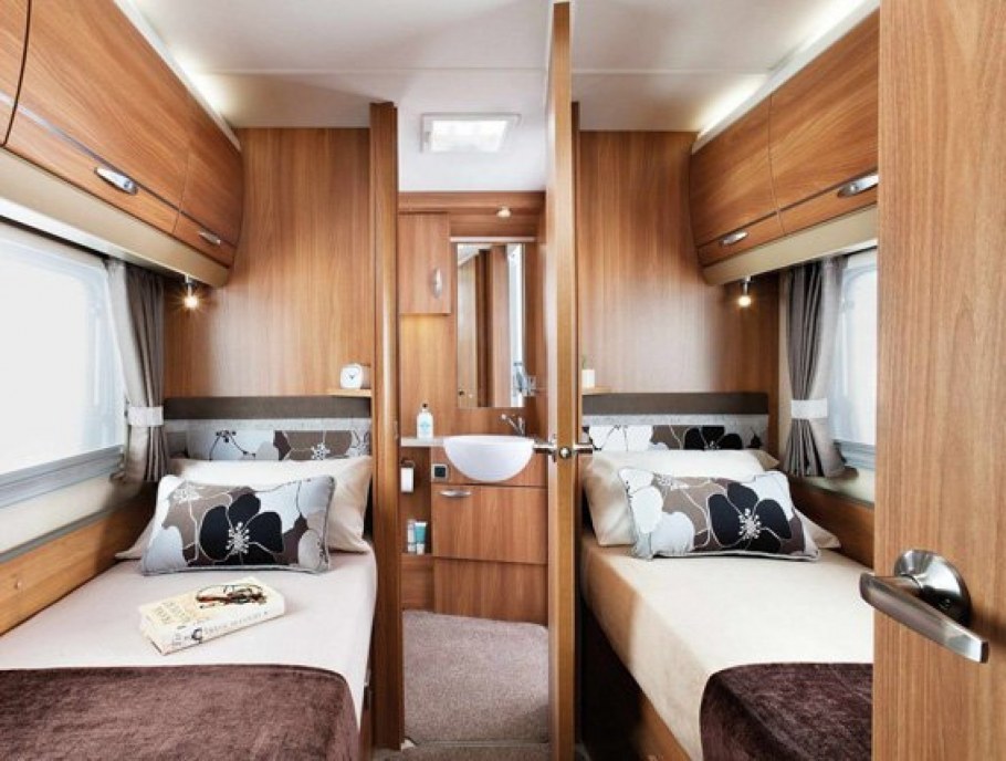 Автодом на 5 спальных мест