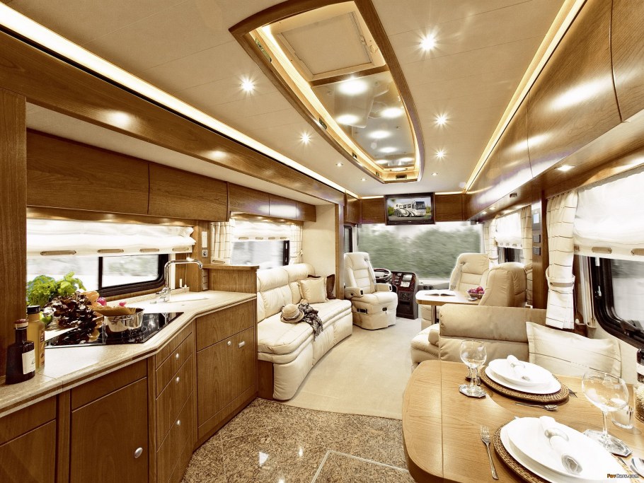 Дом на колесах Vario perfect 1200 Platinum