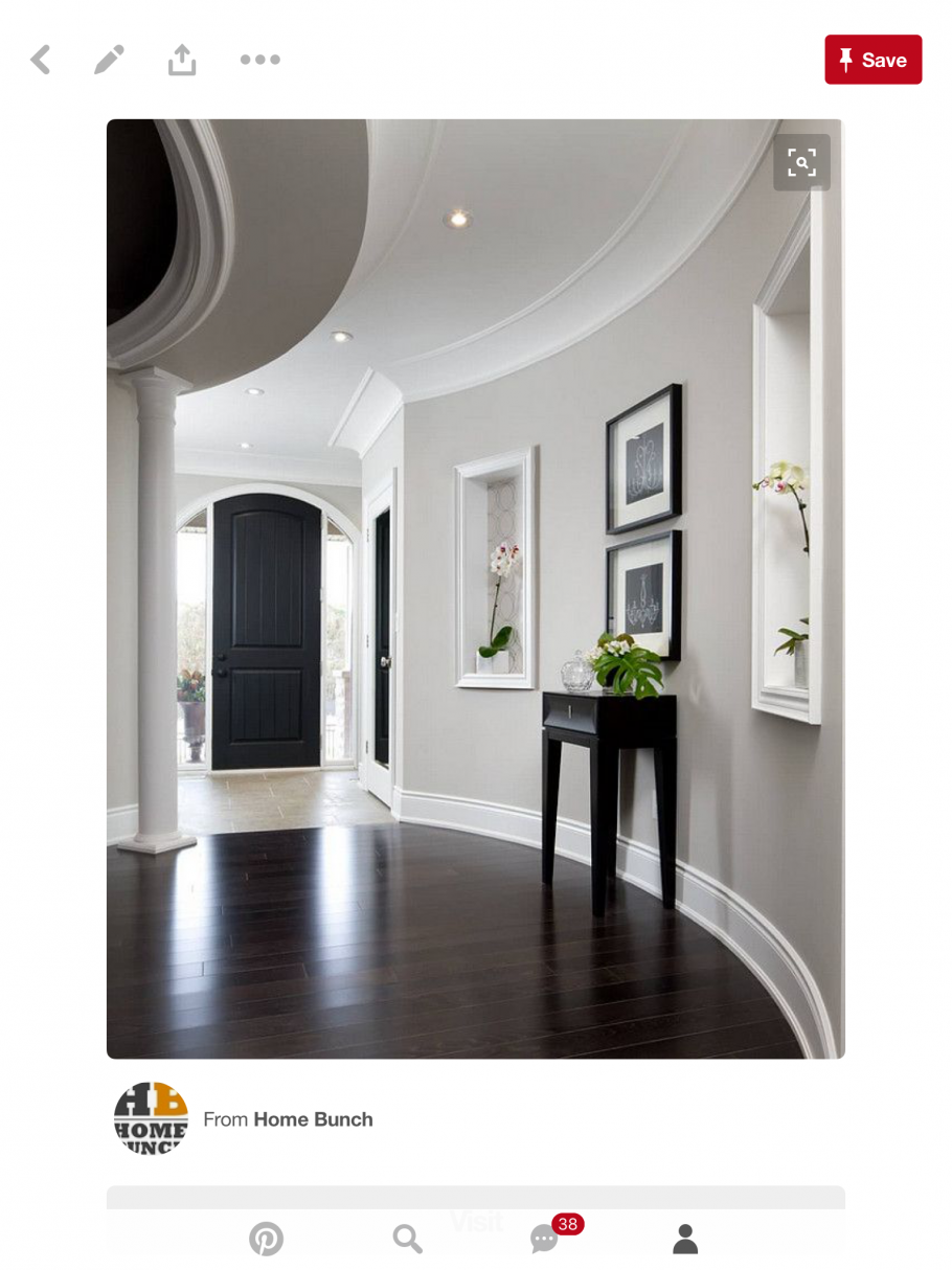 Белый плинтус в интерьере