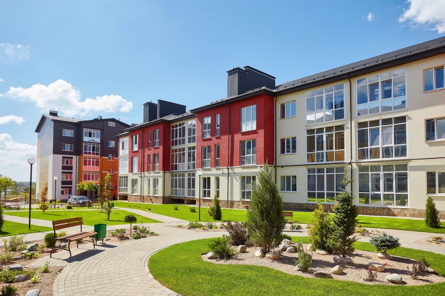 Мегаполис парк Брянск двор без машин