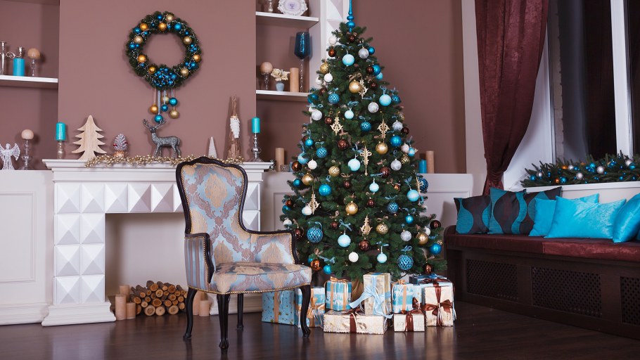 Украшение елки