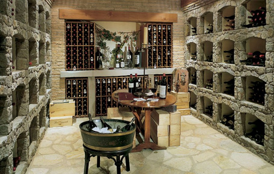 Каменный винный погреб