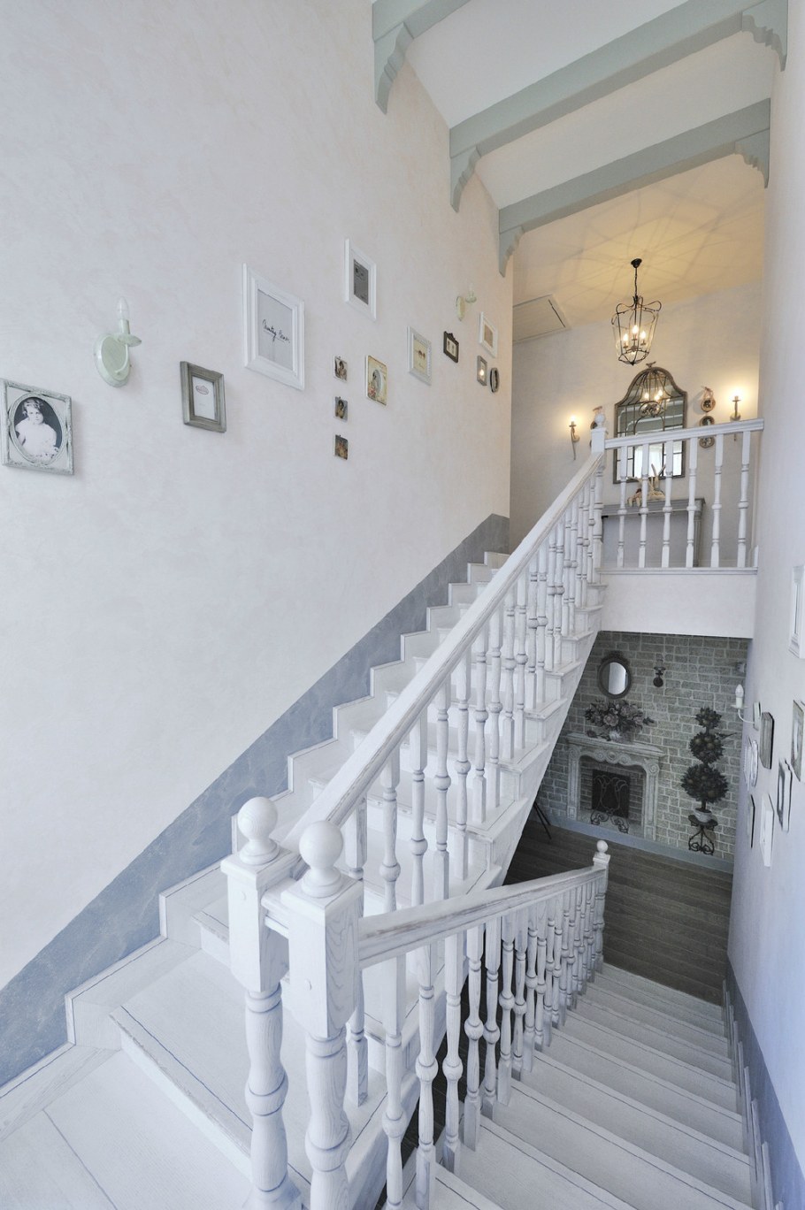 Лестница шахтная в стиле Прованс