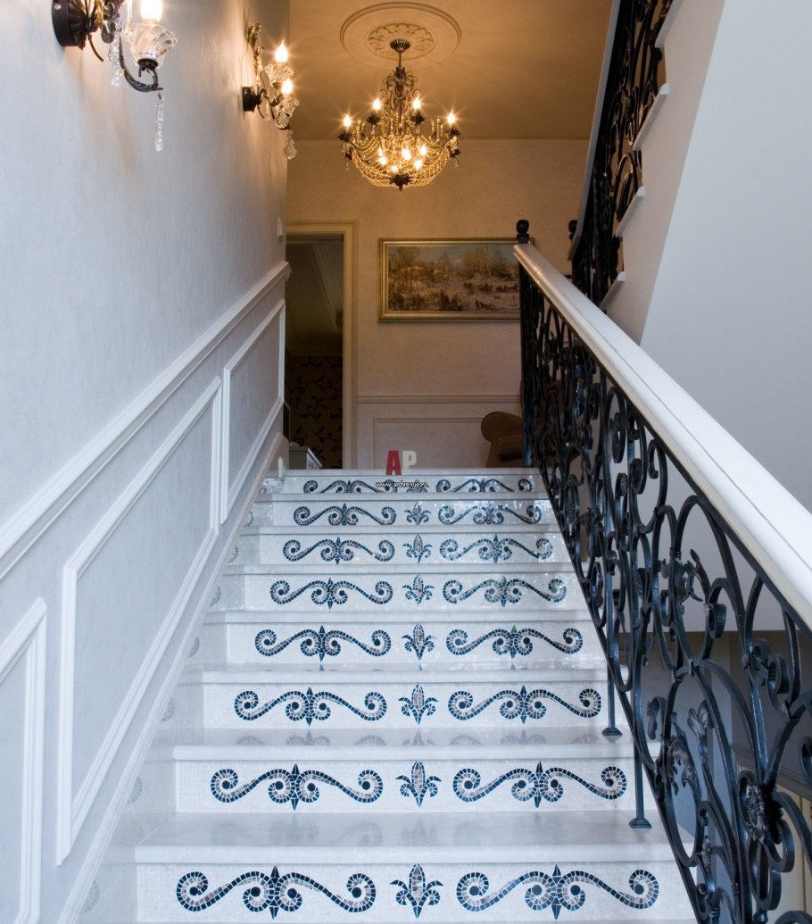 Лестница во французском стиле